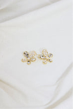Load image into Gallery viewer, Flower Zirconia Stud Earrings