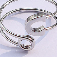 Load image into Gallery viewer, Safety Pin Ring Gold/Silver