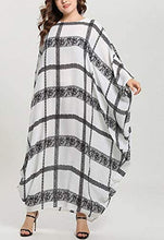Load image into Gallery viewer, Flygo Women&#39;s Batwing Plaid Floral Printed Short Sleeve Oversized Maxi Dress