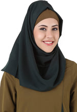 Load image into Gallery viewer, MyBatua Jihan Olive &amp; Dark Green Kashibo Abaya - Zainab&#39;s Closet