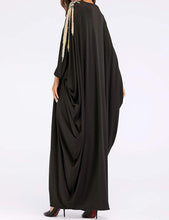 Load image into Gallery viewer, Sinnu Women&#39;s Black Dubai Batwing Sleeve One Size Abaya - Zainab&#39;s Closet