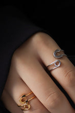 Load image into Gallery viewer, Safety Pin Ring Gold/Silver