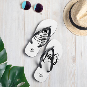 ZC Black & White Flip Flops (2) - Zainab's Closet