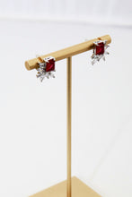 Load image into Gallery viewer, Zirconia Stone Floral Stud