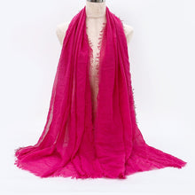 Load image into Gallery viewer, SANMAIHUA Woven Crinkle Scarf - Zainab&#39;s Closet
