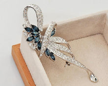 Load image into Gallery viewer, SHUANGR Crystal Flower Lapel Pin - Zainab&#39;s Closet