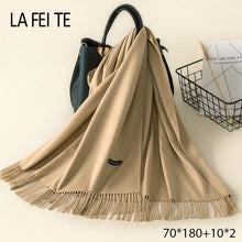 Load image into Gallery viewer, LAFEITE Lic Cashmere Scarf - Zainab&#39;s Closet
