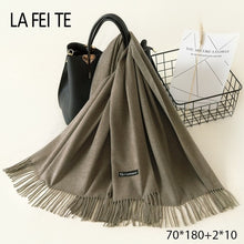 Load image into Gallery viewer, LAFEITE Lic Cashmere Scarf - Zainab&#39;s Closet